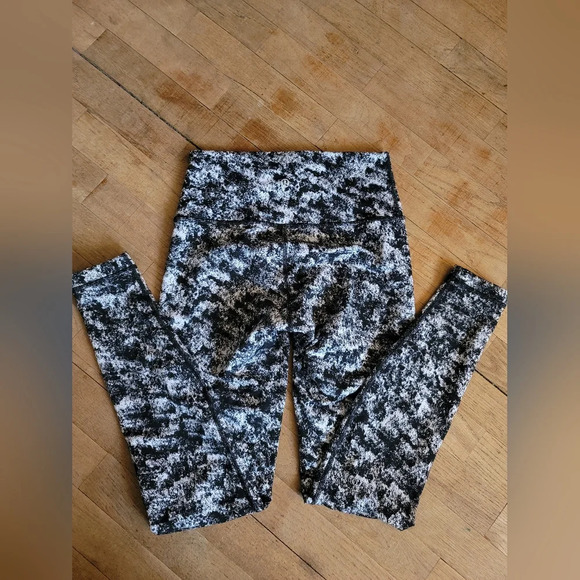 Lululemon Wunder Under High-RiseTight 28" *Luxtreme -Misted Jacquard Black White - Picture 8 of 10